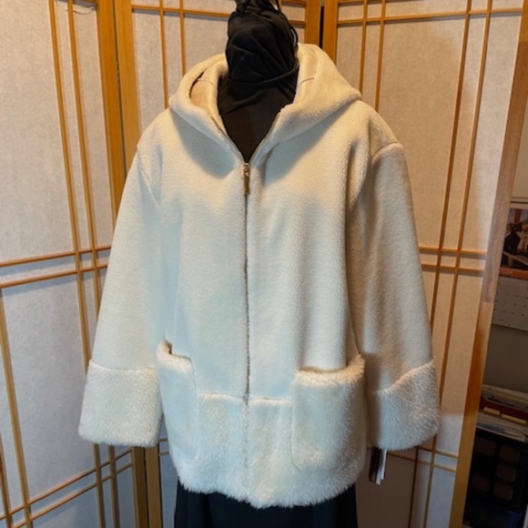 Kookaburra by UGG - Women's hooded Sherpa Jacket - size Large - Picture 1 of 9